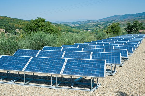 Découvrez les avantages des panneaux photovoltaïques pour votre foyer